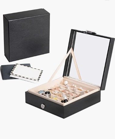 Cubic Buckle Ring Organizer